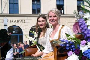 Trachten- und Schützenzug am ersten Wiesnsonntag 20.09.2026 (©Foto: Ingrid Grossmann)