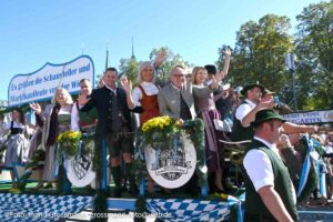 Einzug der Wiesnwirte am 19.09.2026 (©Foto: Ingrid Grossmann)