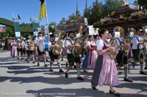 Einzug der Wiesnwirte am 19.09.2026 (©Foto: Ingrid Grossmann)