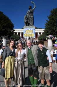 Platzkonzert unter der Bavaria am 27.09.2026 (©Foto: Ingrid Grossmann)