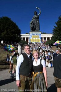 Platzkonzert unter der Bavaria am 27.09.2026 (©Foto: Ingrid Grossmann)
