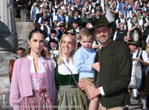 Platzkonzert unter der Bavaria am 27.09.2026 (©Foto: Ingrid Grossmann)