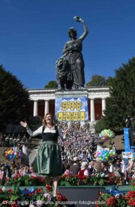 Platzkonzert unter der Bavaria am 27.09.2026 (©Foto: Ingrid Grossmann)