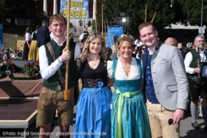 Platzkonzert unter der Bavaria am 27.09.2026 (©Foto: Ingrid Grossmann)