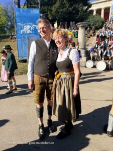 Platzkonzert am 2. Wiesnsonntag (©Foto: Martin Schmitz)