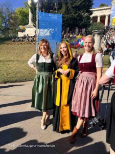 Platzkonzert am 2. Wiesnsonntag (©Foto: Martin Schmitz)
