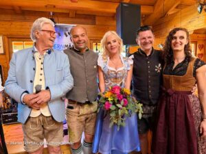 Michael Hartl, Wirt Klaus Renoldi, Astrid Sölln, Da Helli featering Kristina auf der Marianne & Michael Wiesn 2026 in den Wildstuben (©Foto: Martin Schmitz)
