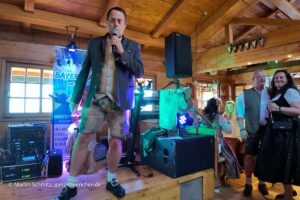 Gregor Glanz trat auf bei der Marianne & Michael Wiesn 2026 in den Wildstuben (©Foto: Martin Schmitz)
