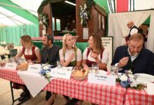 Wiesn-Wurstprüfung: Wer macht die besten Schweinswürstl?
