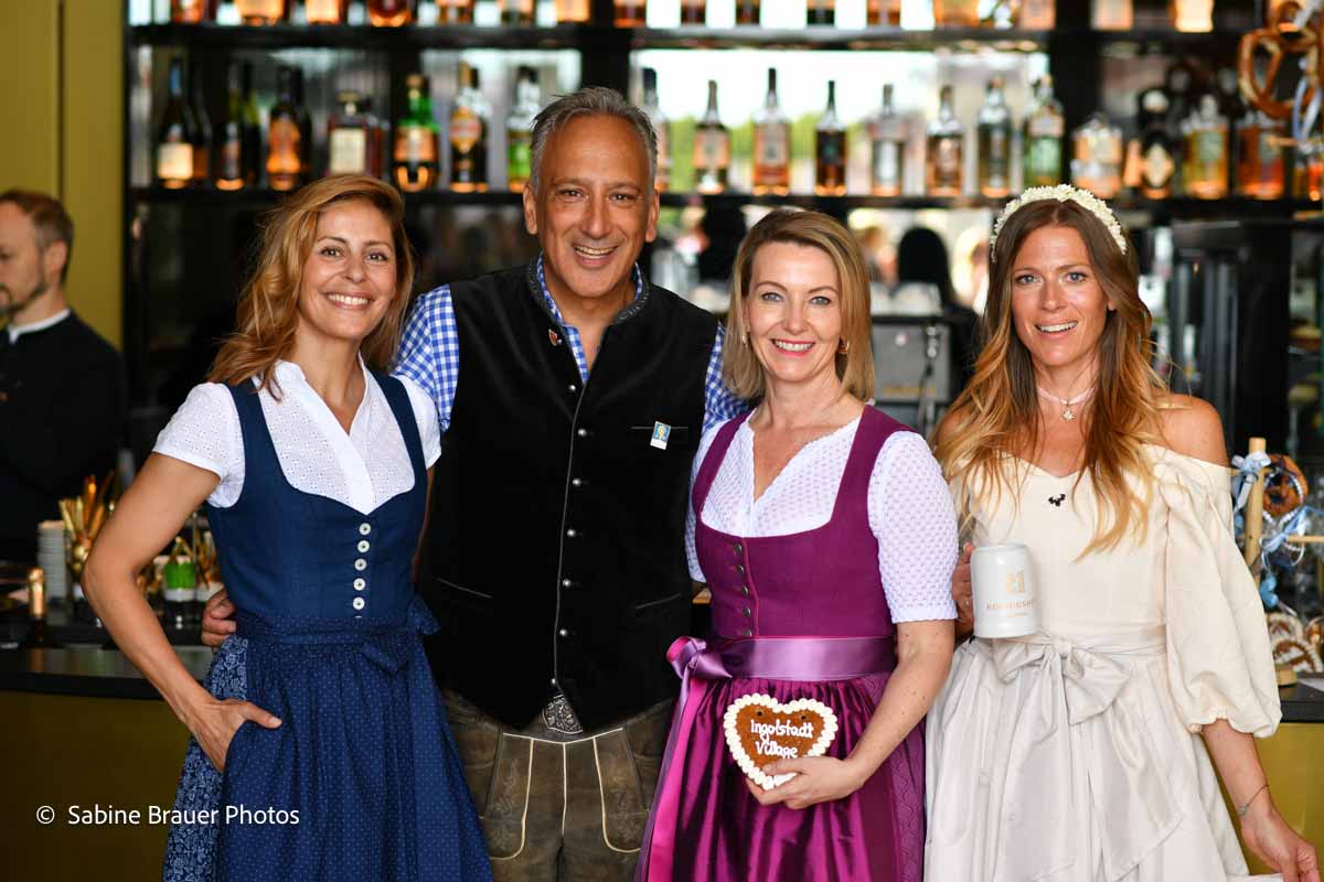Funda Vanroy, Sanjiv Singh, Rabea Möller, Nele Kiper, 191. Münchner Oktoberfest - Trachtenumzug Ingolstadt Village x Königshof im Hotel Königshof in München am 20.09.2026 / Foto: BrauerPhotos / G. Nitschke
