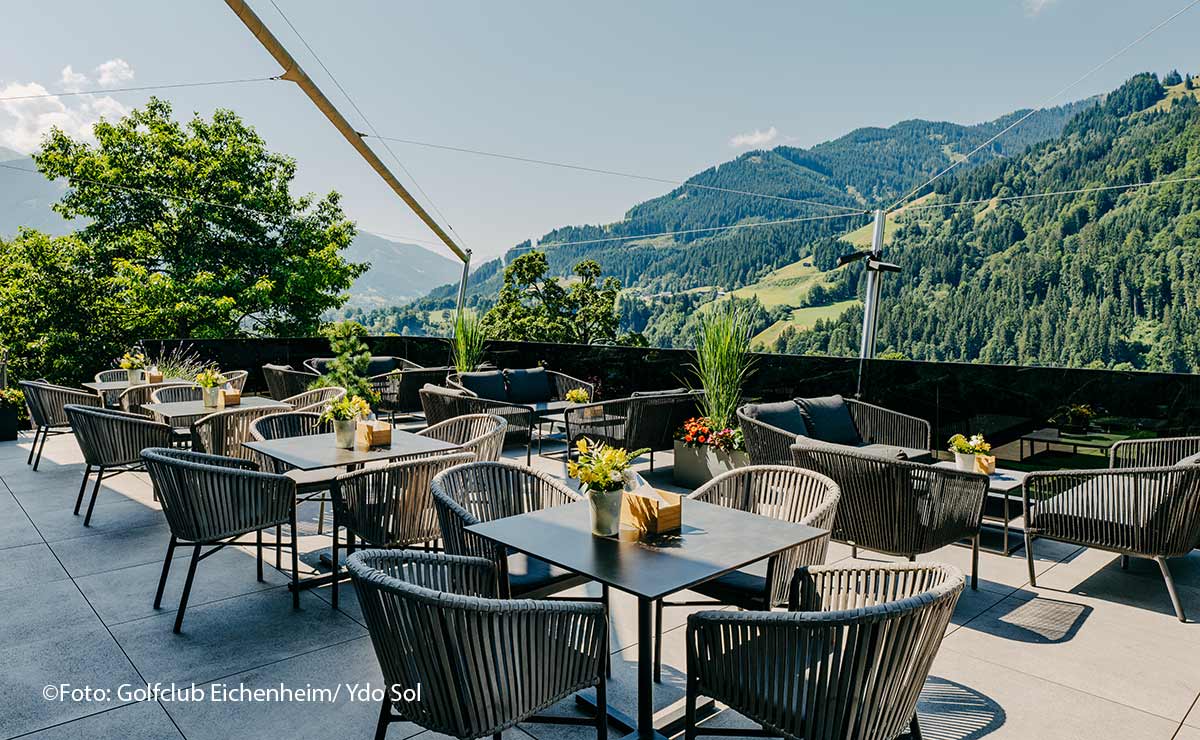 Clubhaus Eichenheim Terrasse (©Foto:Golfclub Eichenheim, Ydo Sol)